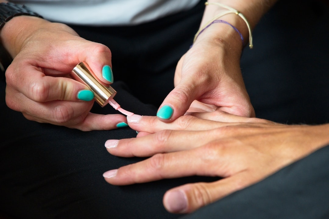 Vejledning til at Forstå og Anvende Gel Polish